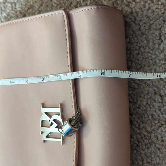 Badgley Mischka beautiful pink purse - Picture 8 of 10